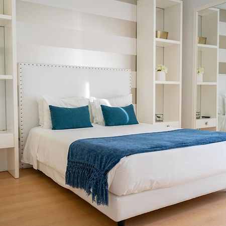 By The Sea - Nazare Bed & Breakfast Exterior foto